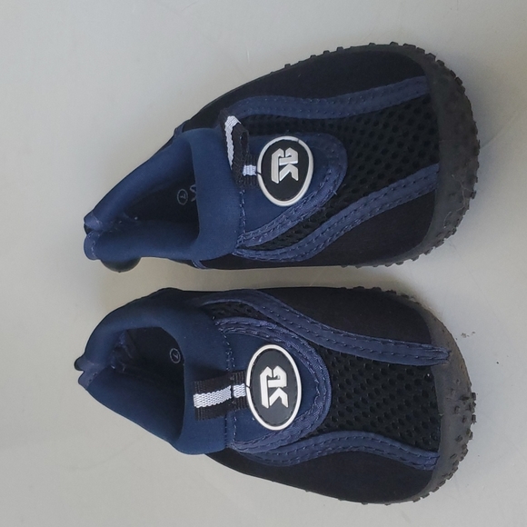 Star Bay Water Toddler size 7 Shoes - Picture 2 of 6
